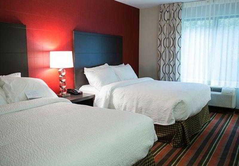 Fairfield Inn & Suites By Marriott Москоу Экстерьер фото