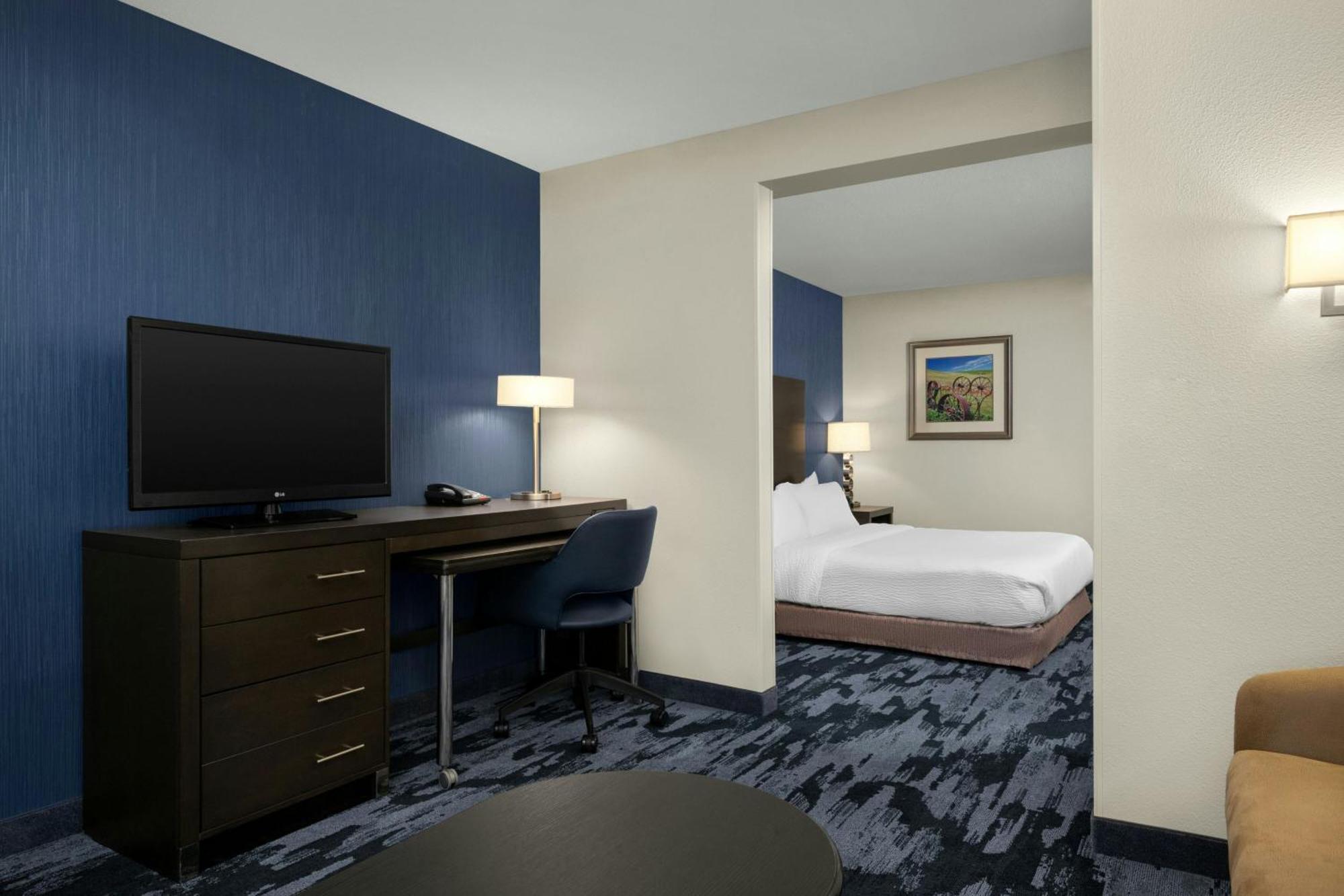 Fairfield Inn & Suites By Marriott Москоу Экстерьер фото