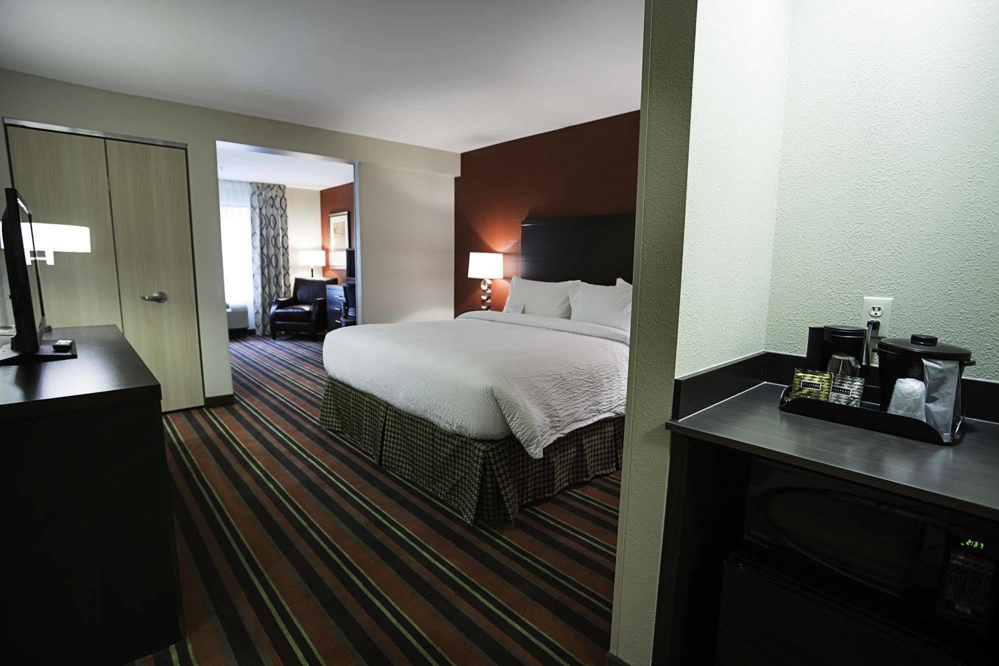 Fairfield Inn & Suites By Marriott Москоу Экстерьер фото